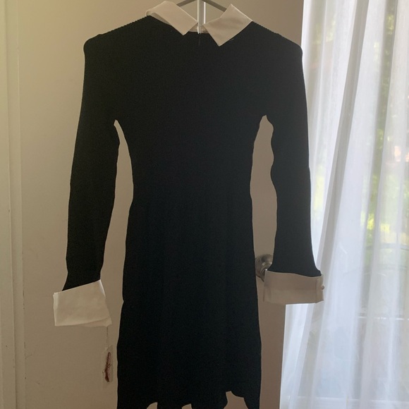 Jessica Simpson - White Collar Black Dress - Picture 3 of 8